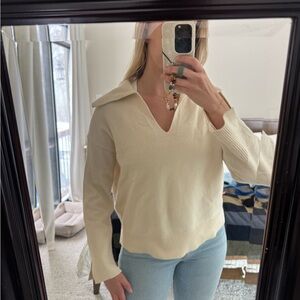 Banana Republic Cream V-Neck Sweater